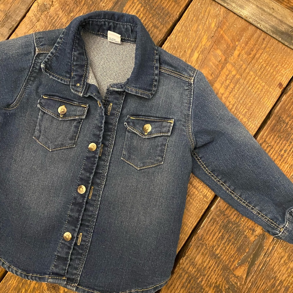 Old Navy Chambray - Size 2T, like new.